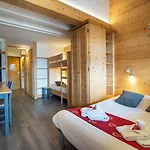 Hotel Village De Les Flocons Verts *